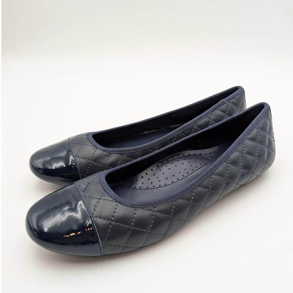 Vaneli Serene Cap Toe Ballet Flat Women's Navy Nappa/ Patent Size US11M EU42